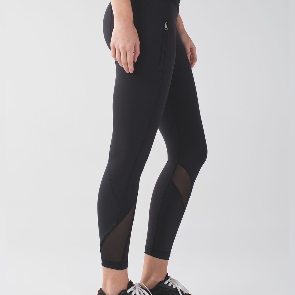 Lululemon Inspire Tight II Mesh 4 - Picture 2 of 8